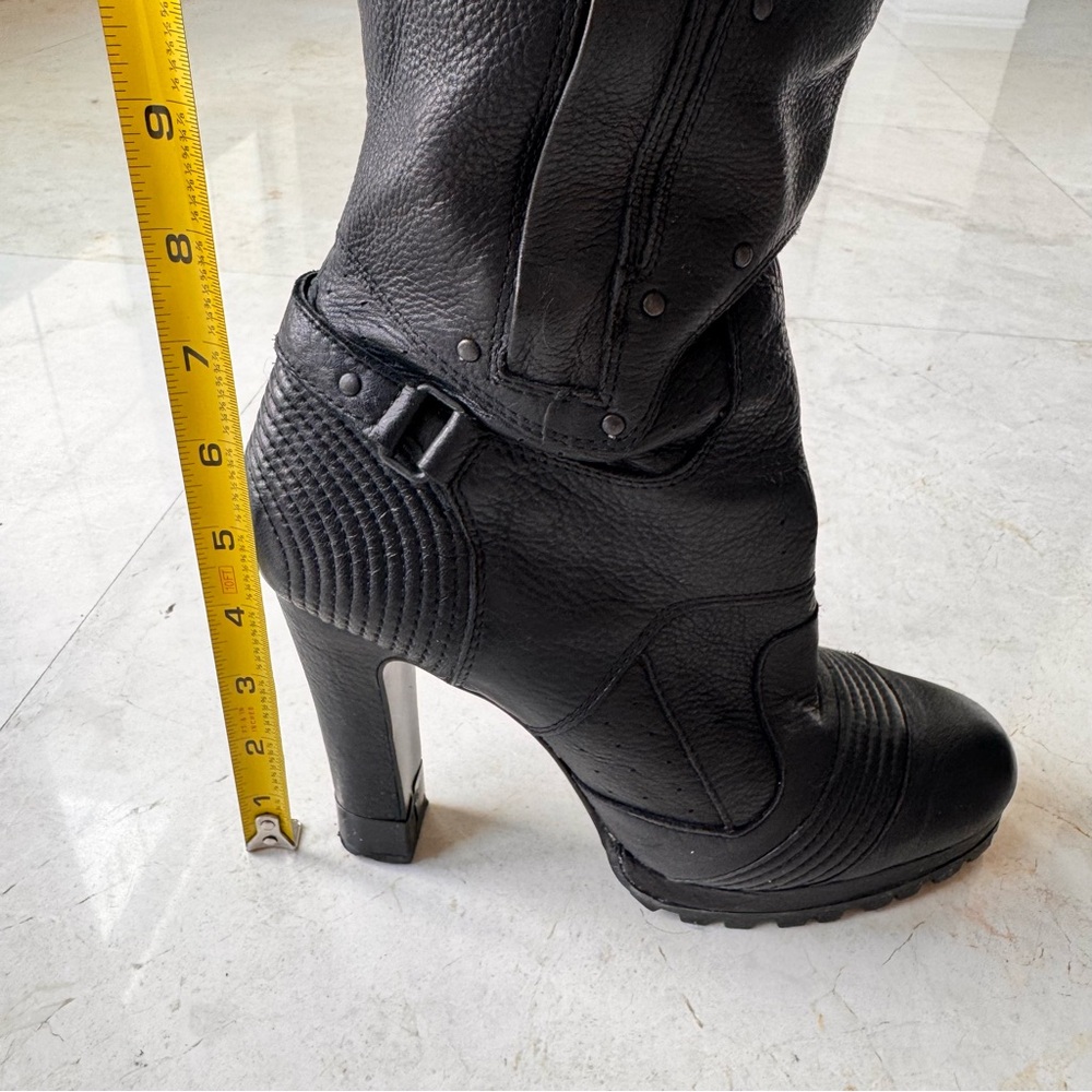 Dolce Vita Black Heeled Boots - Picture 5 of 11